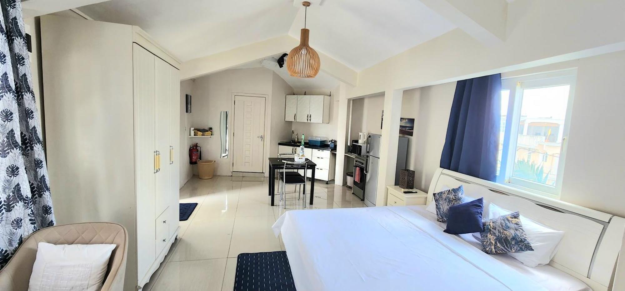 Lovely With Views Of The Lagoon. Grand Baie